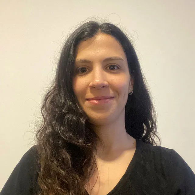 Retrato de Juliana Galucci, psicóloga en Ámbar
