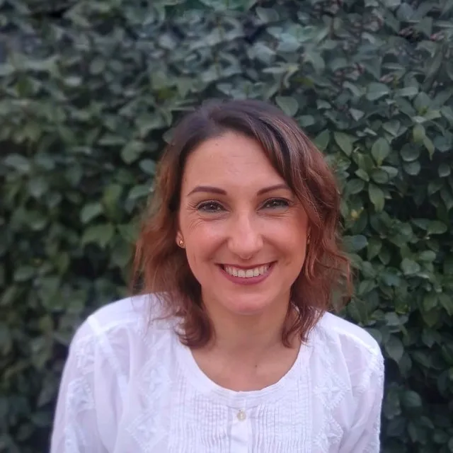 Retrato de Lorena Lujan, psicóloga en Ámbar
